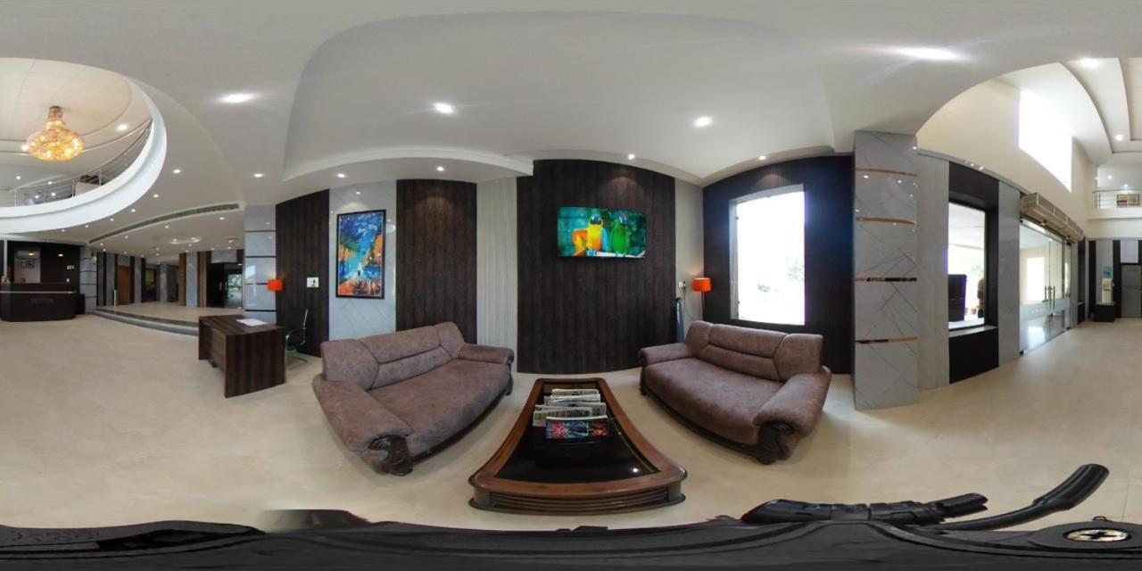 Hotel Vasu International Phagwara Exterior photo