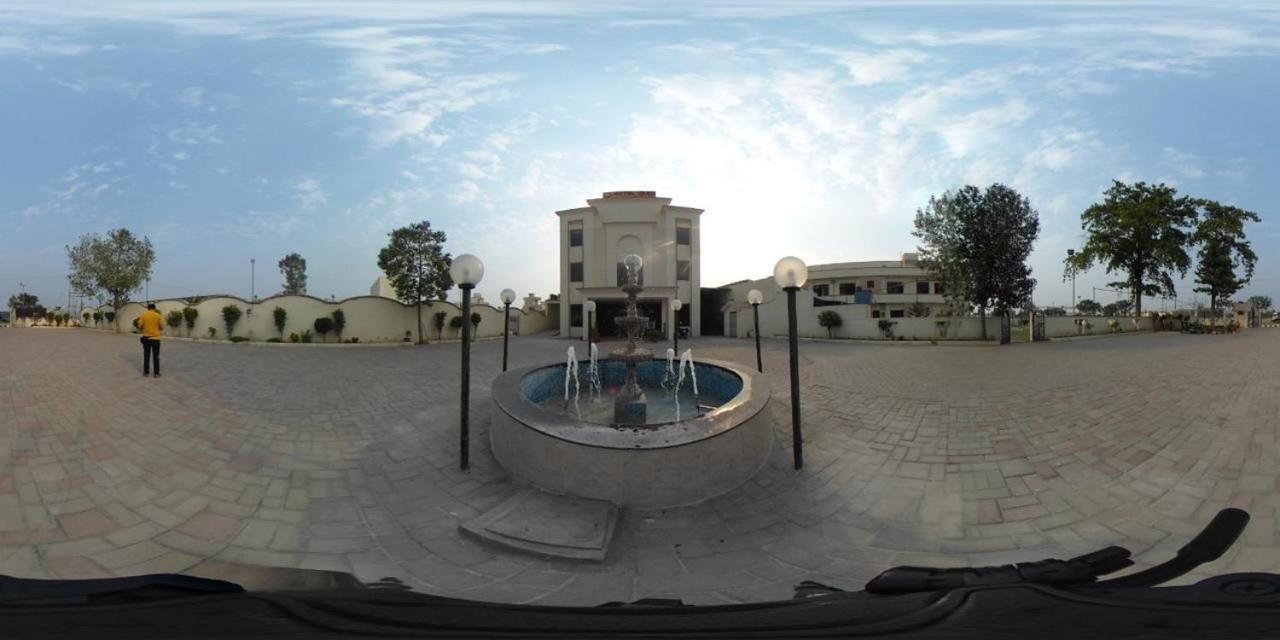 Hotel Vasu International Phagwara Exterior photo